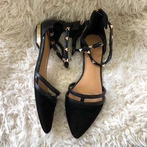 Aldo flats with gold